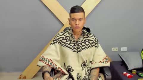 Snapshot of jamesinked_ chatting on December 2024 03:01:01 PM Jamesinked  online show from December 2024 03:01:01 PM