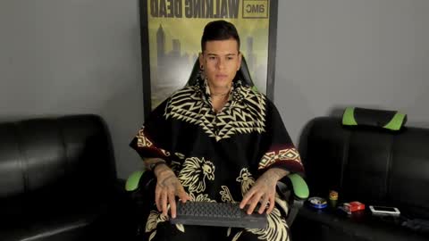 Snapshot of jamesinked_ chatting on January 2025 06:33:02 AM Jamesinked  online show from January 2025 06:33:02 AM