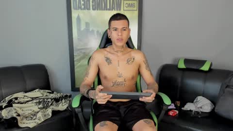 Snapshot of jamesinked_ chatting on January 2025 07:02:02 PM Jamesinked  online show from January 2025 07:02:02 PM