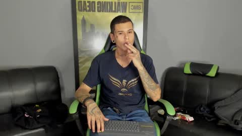 Snapshot of jamesinked_ chatting on January 2025 02:24:02 AM Jamesinked  online show from January 2025 02:24:02 AM