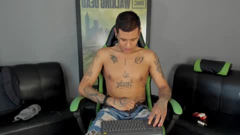 Snapshot of jamesinked_ chatting on January 2025 07:53:02 PM Jamesinked  online show from January 2025 07:53:02 PM