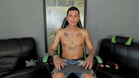 Snapshot of jamesinked_ chatting on January 2025 09:41:01 PM Jamesinked  online show from January 2025 09:41:01 PM