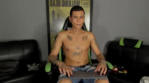 Snapshot of jamesinked_ chatting on January 2025 12:45:01 AM Jamesinked  online show from January 2025 12:45:01 AM