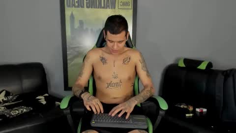 Snapshot of jamesinked_ chatting on January 2025 04:15:01 PM Jamesinked  online show from January 2025 04:15:01 PM