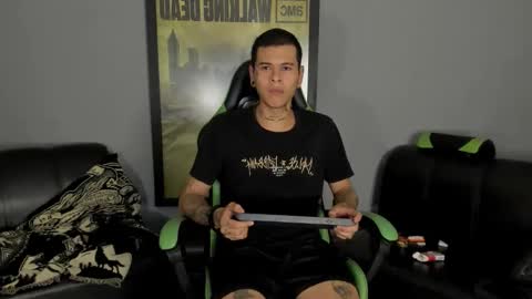Snapshot of jamesinked_ chatting on January 2025 02:14:01 AM Jamesinked  online show from January 2025 02:14:01 AM