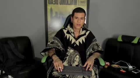 Snapshot of jamesinked_ chatting on February 2025 01:58:01 AM Jamesinked  online show from February 2025 01:58:01 AM