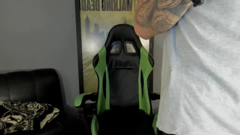 Snapshot of jamesinked_ chatting on February 2025 05:58:01 PM Jamesinked  online show from February 2025 05:58:01 PM