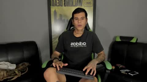 Snapshot of jamesinked_ chatting on March 2025 05:32:01 AM Jamesinked  online show from March 2025 05:32:01 AM