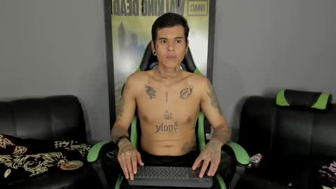 Snapshot of jamesinked_ chatting on March 2025 09:25:02 PM Jamesinked  online show from March 2025 09:25:02 PM