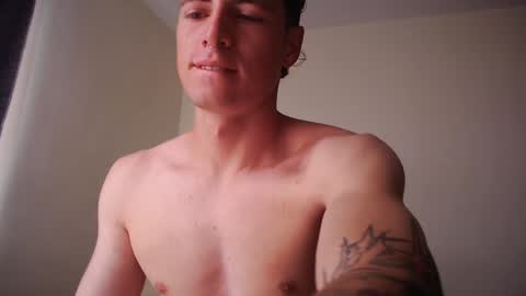 jamesss____ online show from December 2024 05:15:01 PM