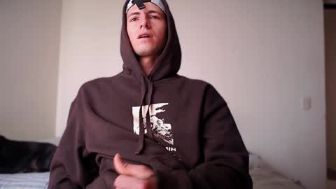 jamesss____ online show from December 2024 04:28:01 PM