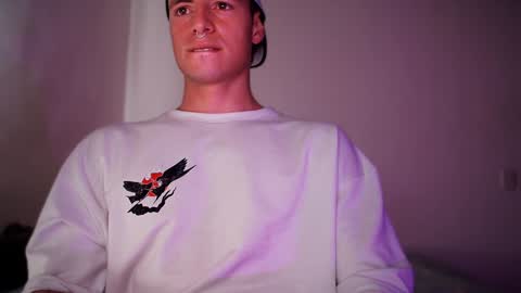 jamesss____ online show from December 2024 04:02:02 PM