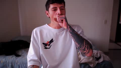 jamesss____ online show from January 2025 10:19:01 PM