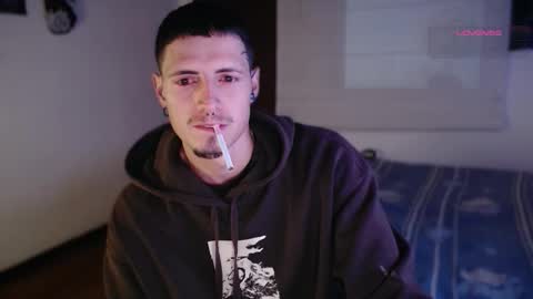 jamesss____ online show from November 2025 11:38:01 PM