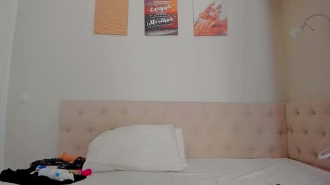 Vika online show from October 2025 06:19:01 PM