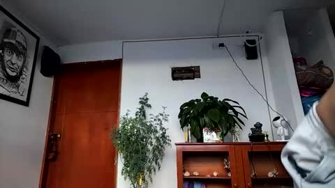 janariivera1 online show from November 2025 11:00:01 AM