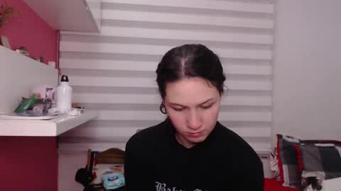 Snapshot of jane_r chatting on March 2026 07:15:01 AM Jane online show from March 2026 07:15:01 AM