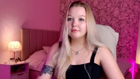 Snapshot of jane_suckss chatting on April 2026 02:54:01 PM jane suckss online show from April 2026 02:54:01 PM