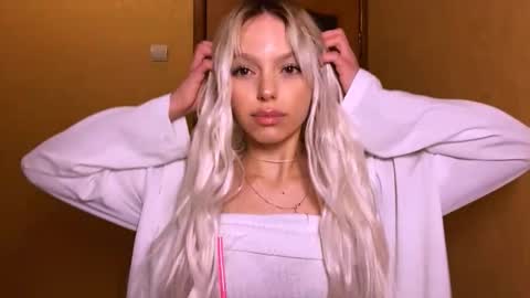 Kary online show from March 2026 07:17:02 PM