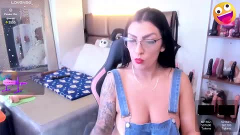 Snapshot of janette_rider chatting on February 2025 03:13:02 AM Janette rider online show from February 2025 03:13:02 AM