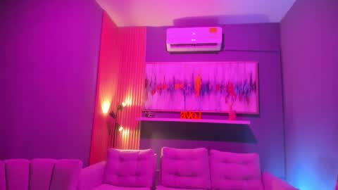 Janinne  online show from February 2026 10:58:01 AM