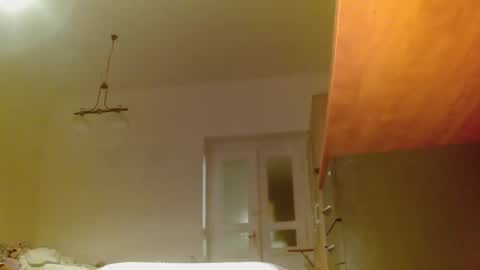 mature-man online show from October 2025 07:15:02 PM