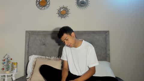 jared_blake online show from December 2024 03:40:01 AM