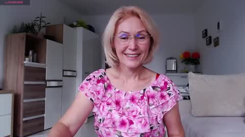 Jasmin room for people 40 online show from September 2025 01:38:02 PM
