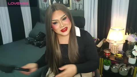 Jasmine Brandy online show from November 2025 09:47:01 PM