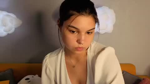 Jasmine Burke online show from June 2026 03:25:01 AM