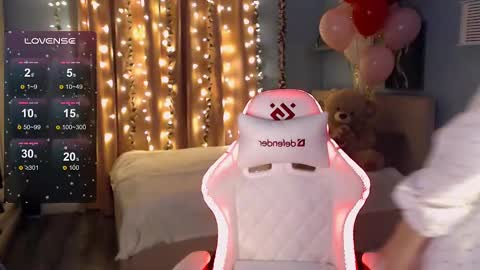 Jasmine online show from February 2025 12:04:01 AM