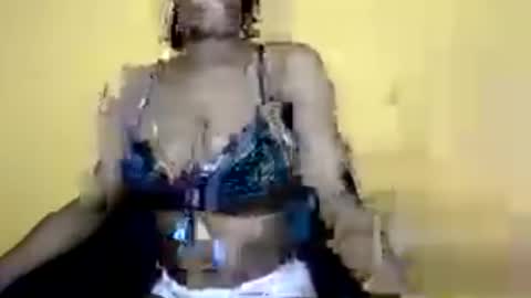 jasminee21 online show from August 2026 12:41:02 PM