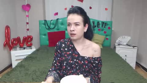 JasmineKouch online show from November 2025 06:35:02 AM