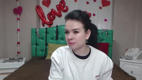 JasmineKouch online show from February 2026 09:23:01 AM