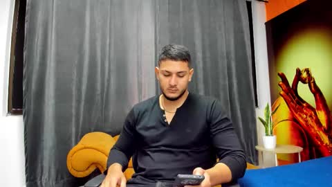 Snapshot of jason_shaw_ chatting on November 2025 05:42:01 PM Jasson Shaw online show from November 2025 05:42:01 PM