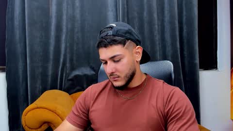 Snapshot of jason_shaw_ chatting on December 2025 05:43:02 PM Jasson Shaw online show from December 2025 05:43:02 PM