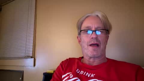 Snapshot of jasonlake1 chatting on February 2026 03:43:01 AM Eric2900 online show from February 2026 03:43:01 AM