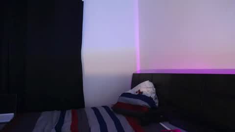 jaspeer__ online show from April 2026 10:27:01 PM