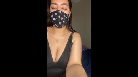 Jassmina  online show from October 2025 12:50:02 PM