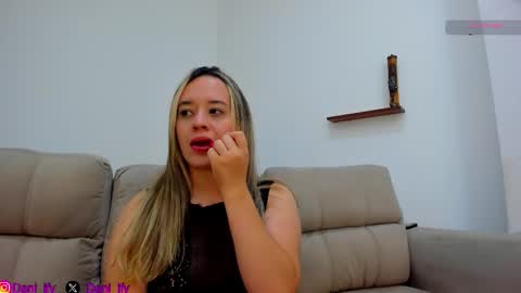 dani and javi online show from December 2025 01:46:02 AM