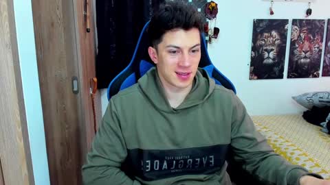 Snapshot of javiersexymann chatting on December 2024 05:36:02 PM Javier online show from December 2024 05:36:02 PM