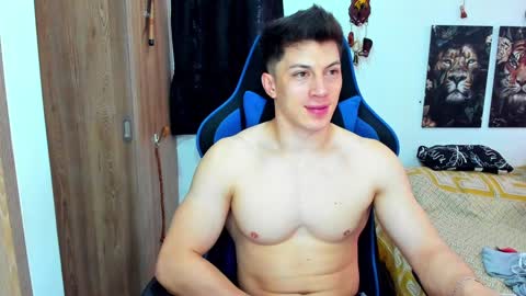 Snapshot of javiersexymann chatting on December 2024 05:59:02 PM Javier online show from December 2024 05:59:02 PM