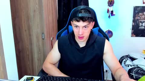 Snapshot of javiersexymann chatting on January 2025 06:14:01 PM Javier online show from January 2025 06:14:01 PM