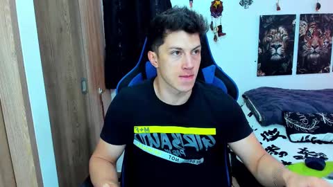 Snapshot of javiersexymann chatting on February 2025 06:21:01 PM Javier online show from February 2025 06:21:01 PM