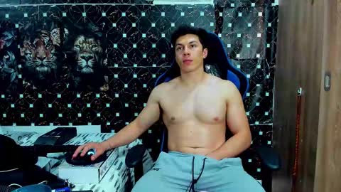 Javier online show from March 2026 10:14:01 PM