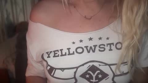 Snapshot of javlovesu chatting on November 2025 08:30:01 PM JAV online show from November 2025 08:30:01 PM