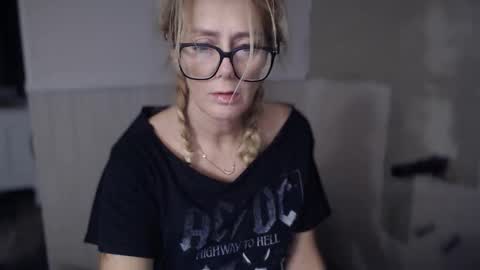 Snapshot of javlovesu chatting on December 2025 07:13:02 AM JAV online show from December 2025 07:13:02 AM