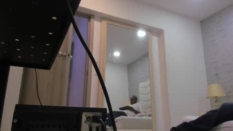 jax black online show from November 2025 07:05:02 PM