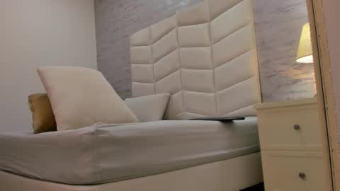 jax black online show from December 2025 07:22:01 PM