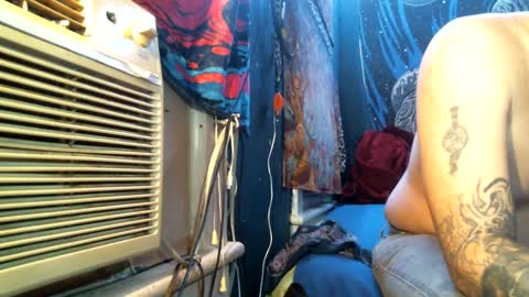 Snapshot of jax_skyfallin chatting on March 2025 04:43:02 AM jaxxx666 online show from March 2025 04:43:02 AM